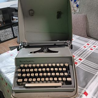 Maquina de escribir antigua Remington