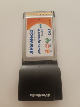 Tarjeta Avermedia TV + FM para portátil