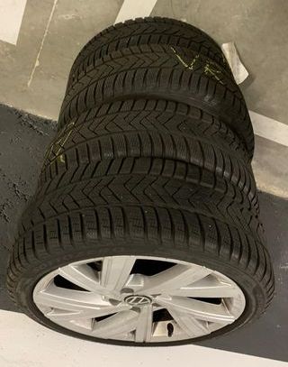 4 Ruedas y 4 llantas Bérgamo 18 Volkswagen VW Orig