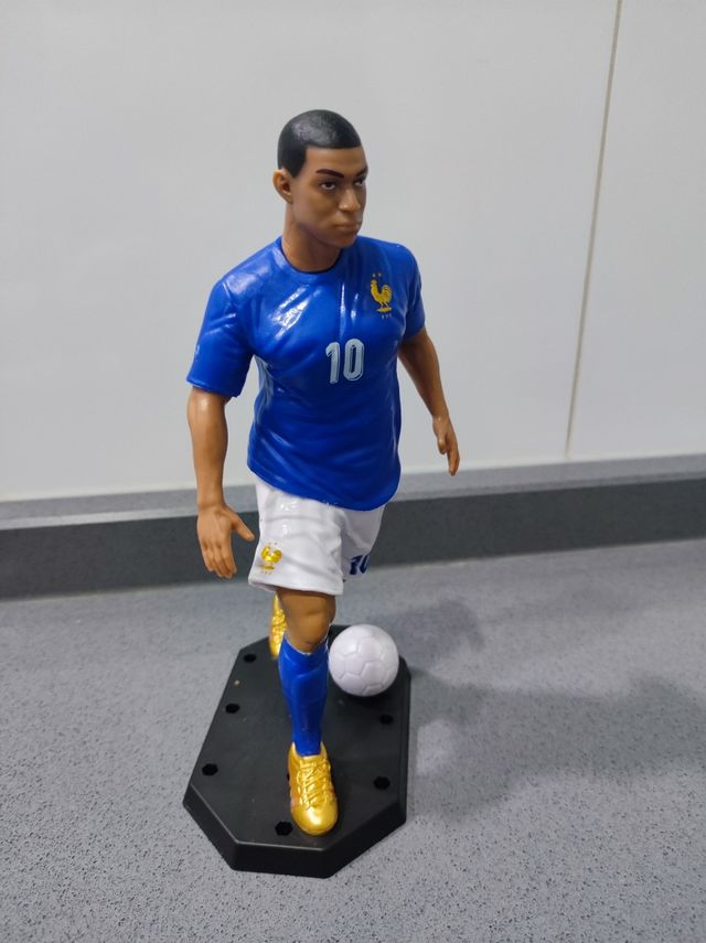 FIGURA 18cm KYLIAN MBAPPÉ FRANCIA 