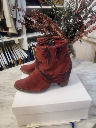 Botin serraje burdeos