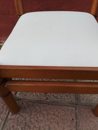 Silla baja.