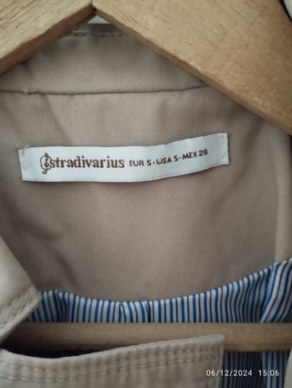 Gabardina trench larga