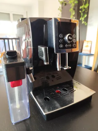 Cafetera De'Longhi Pro