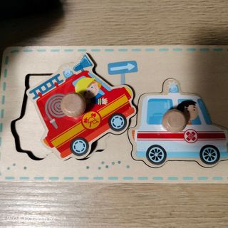 Puzzles para bebes. 2€ cada uno y el de la caja 3€