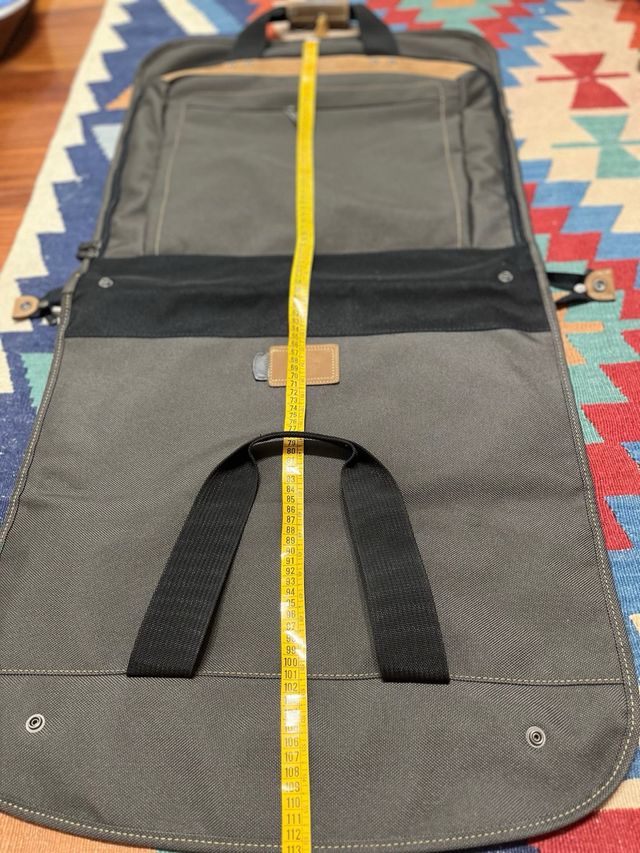 Portatrajes marcaTIMBERLAND. Impermeable y de dise