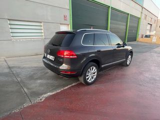 Volkswagen Touareg 2011