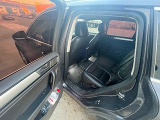 Volkswagen Touareg 2011