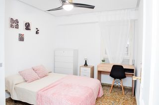 ALQUILER HABITACIÓN EN PISO COMPARTIDO