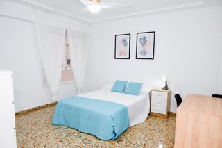 ALQUILER HABITACIÓN EN PISO COMPARTIDO