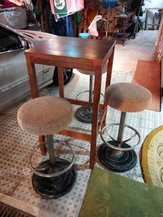 MESA ALTA DE CAFETERÍA * MESA+TABURETES