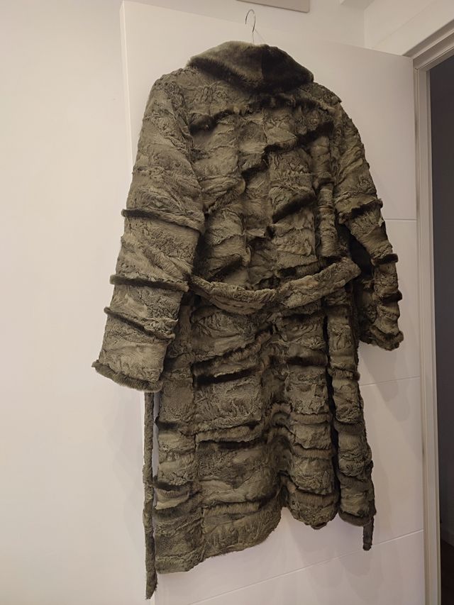 Abrigo de piel auténtica