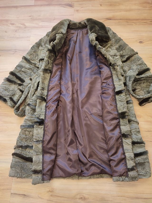 Abrigo de piel auténtica