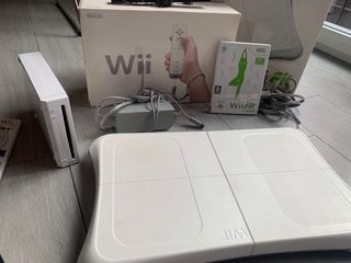 Wii + Wii fit + juegos