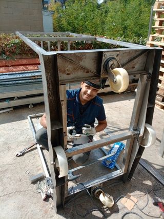 Busco trabajo (soldador) 