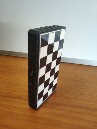 Ajedrez magnético plegable pequeño