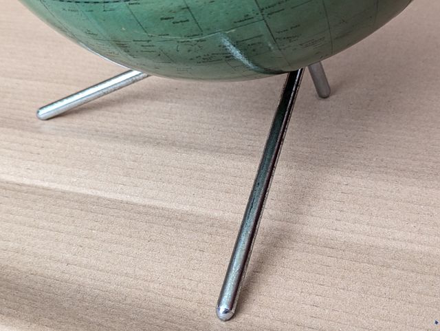 Globo terráqueo Dalmau Carles Pla años 60