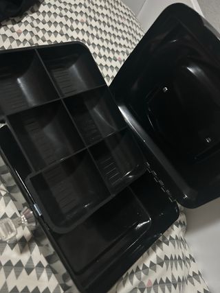 Caja seguridad negra