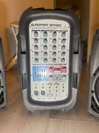 Behringer EPA300 300W