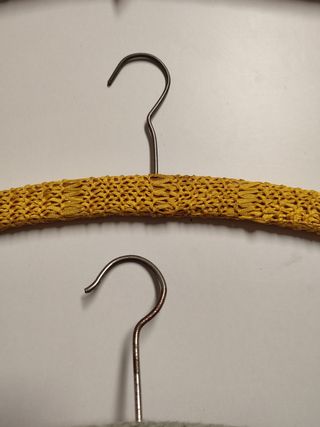 Lote de perchas vintage