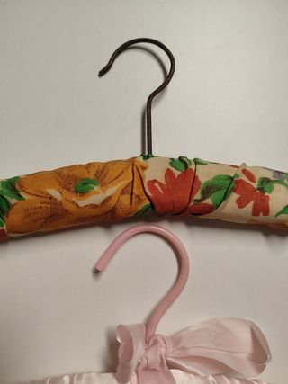 Lote de perchas vintage