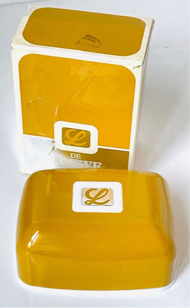 PASTILLA DE JABÓN TOCADOR LOEWE ANTIGUA