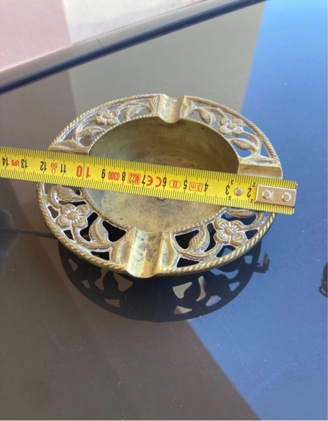 Cenicero vintage latón