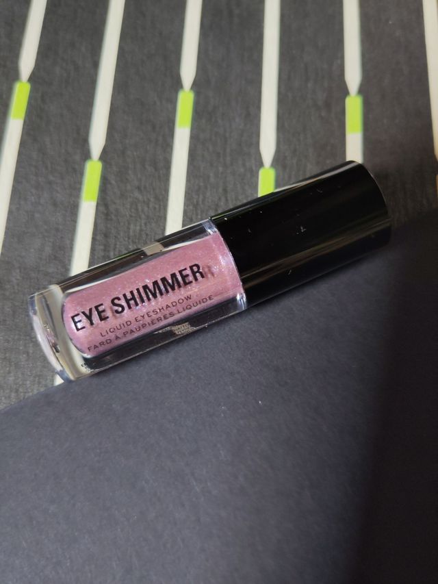 Ombretto liquido Revolution 