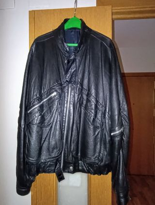 Cazadora piel/napa/cuero.