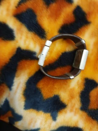 Pulsera cuero equilibrio