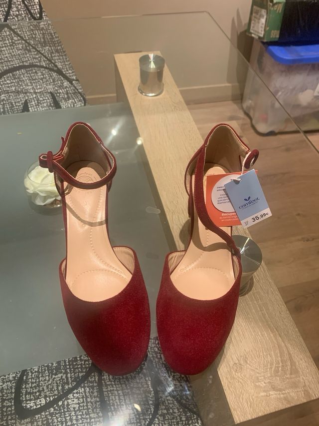 Zapatos burdeos medio tacón ancho