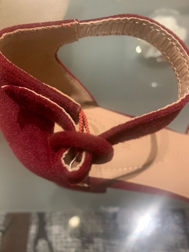 Zapatos burdeos medio tacón ancho