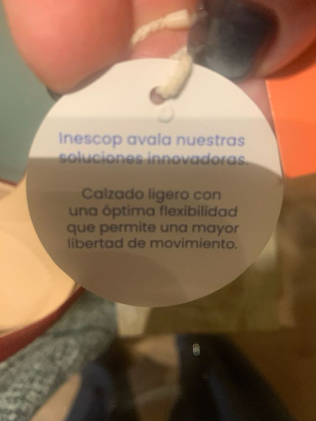 Zapatos burdeos medio tacón ancho