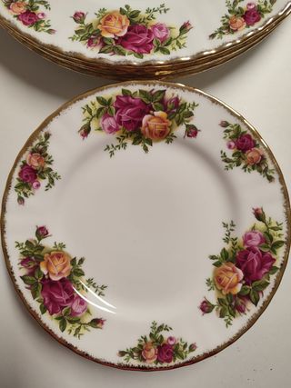Vajilla Old Country Roses