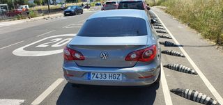 Volkswagen Passat CC 2011