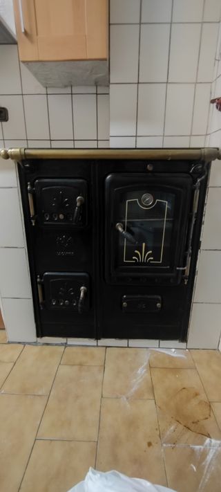 Stufa a legna Lacuna