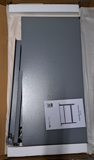 Banco trabajo 120x60x84cm desmontado caja original