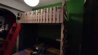 Cama Alta con Ropero