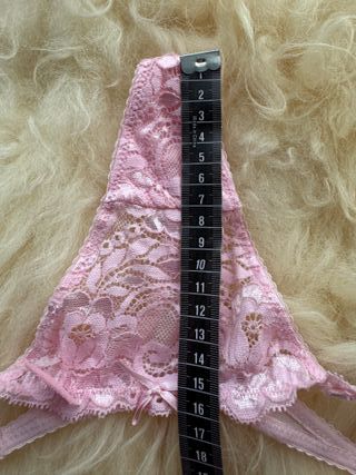 conjunto de lenceria encaje sujetador y tanga rosa