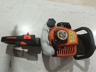 Cortasetos a gasolina