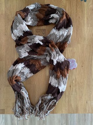 Bufanda en tonos marrones