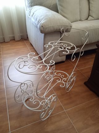 Macetero forja carrito