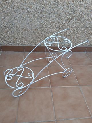 Macetero forja carrito