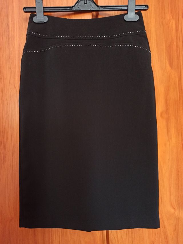 Traje chaqueta y falda