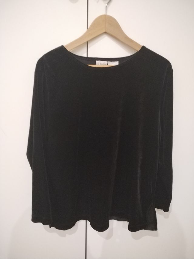 Camiseta terciopelo negro