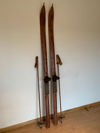 Sci antichi in legno