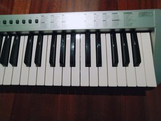 Teclado controlador MIDI MK 249