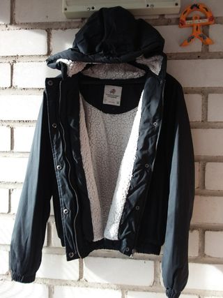 Chaqueta o abrigo mujer acolchado pelito Pull&Bear