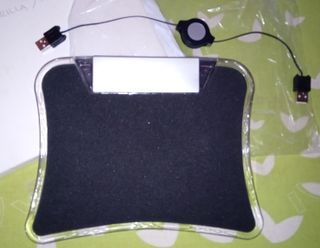 Alfombrilla de ordenador con luz + 4 puertos USB
