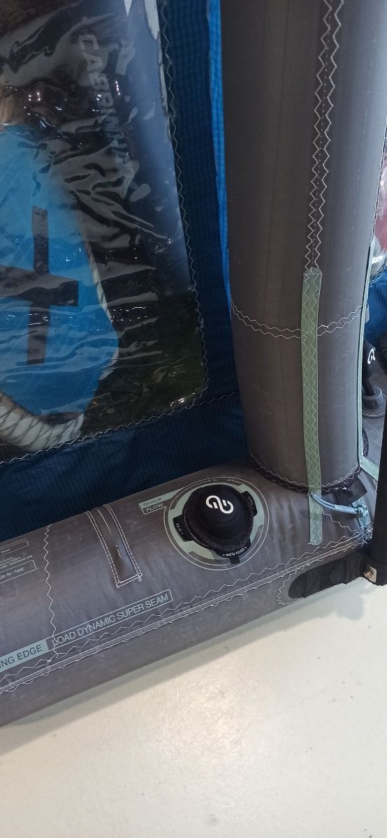 Wing Eleveight WFS 4.0 con botavara